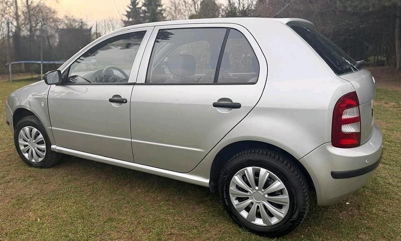 Second-hand Skoda Fabia 75 CP (55 kW) 2002 Argintiu Coupe