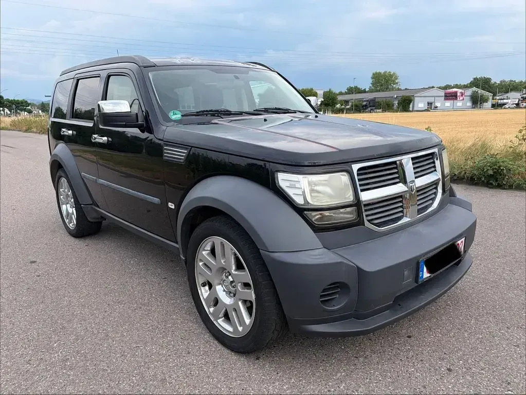 Gebraucht Dodge Nitro SE 177 PS (130 kW) 2007 Schwarz SUV