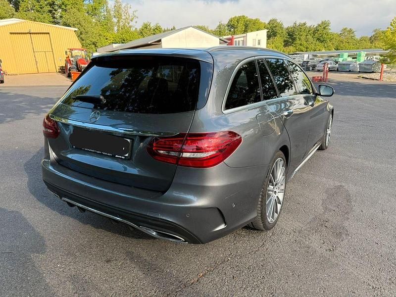 Gebraucht Mercedes C300 245 PS (180 kW) 2019 Grau Limousine