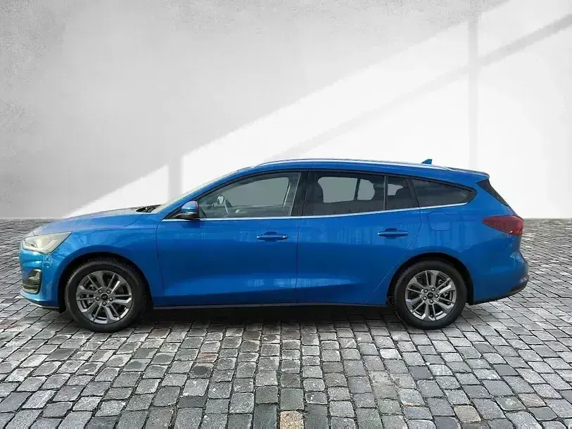 Gebraucht Ford Focus Titanium 125 PS (91 kW) 2024 Desert island blue metallic (metallic) Kombi