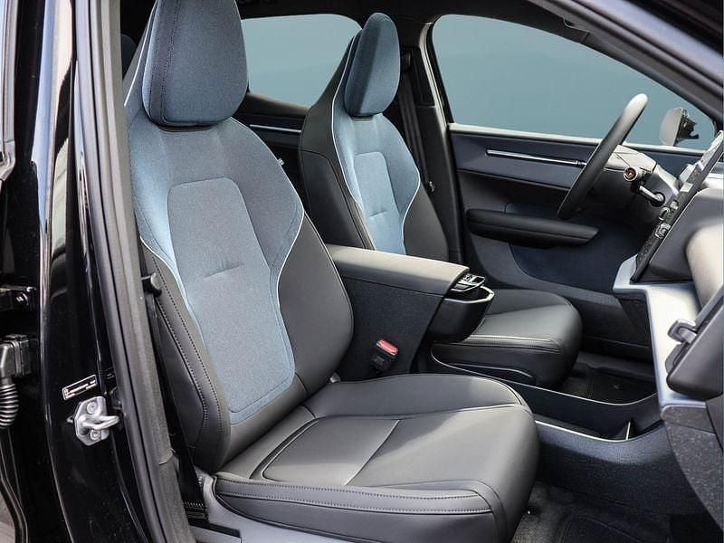 Gebraucht Volvo EX30 Single Motor 200 kW (272 PS) 2026 Schwarz SUV