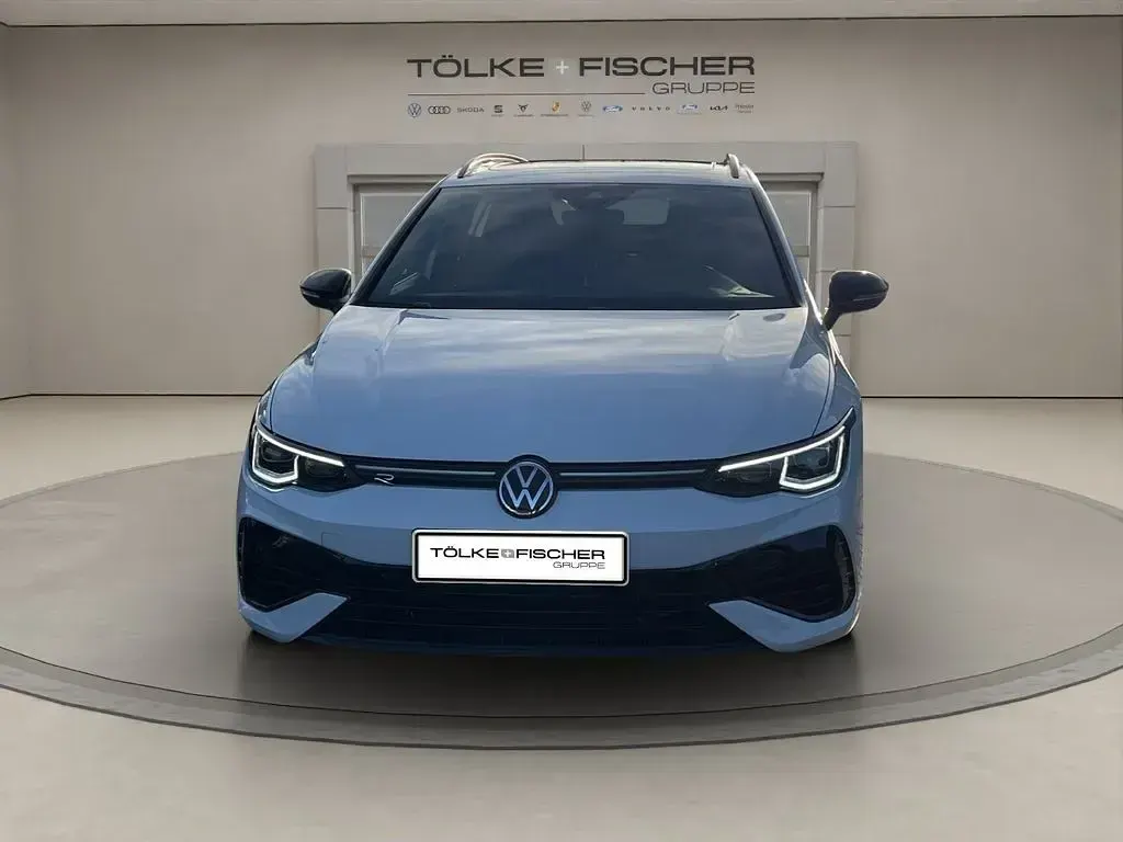 Gebraucht VW Golf VIII R 320 PS (235 kW) 2022 Pure white uni Kombi