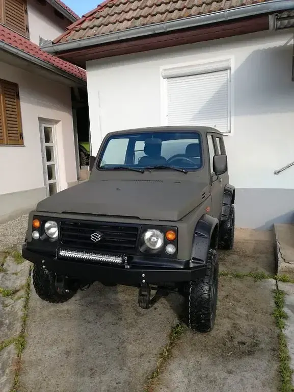 Gebraucht Suzuki Samurai 69 PS (50 kW) 2000 Braun SUV