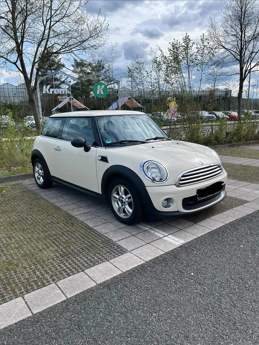 Gebraucht Mini ONE Pepper 75 PS (55 kW) 2013 Weiß Kleinwagen