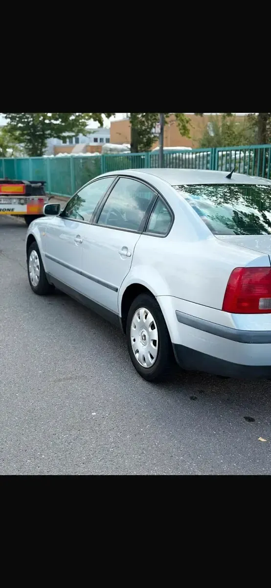 Gebraucht VW Passat 101 PS (74 kW) 2000 Grau Kombi