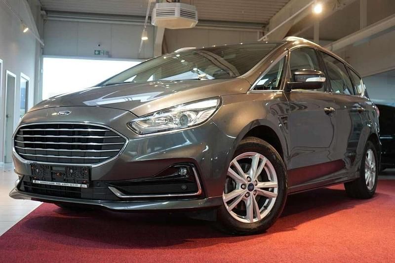 Gebraucht Ford S-MAX Titanium 150 PS (110 kW) 2019 Grau Van / Kleinbus