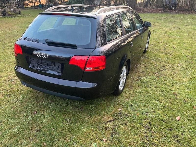 Gebraucht Audi A4 140 PS (102 kW) 2008 Schwarz Kombi