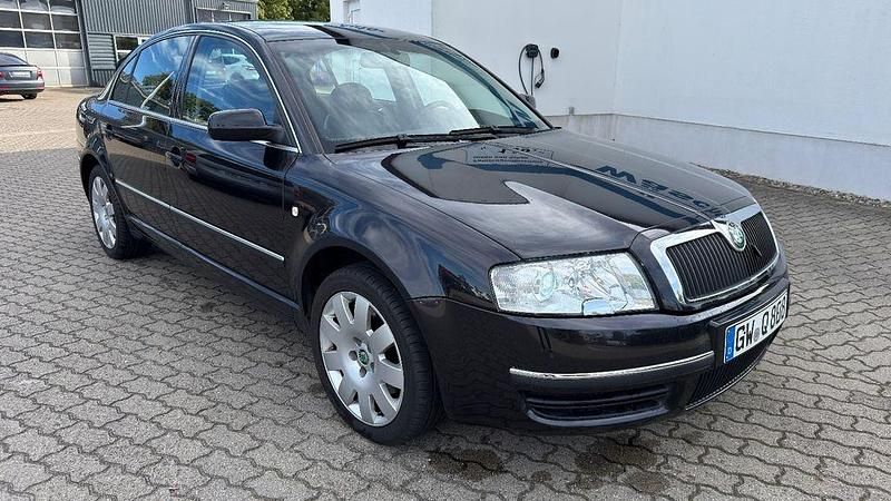 Schwarz Gebraucht 2003 Skoda Superb Elegance Limousine | 2.900 € (Fairer Preis) - Bild 1/4