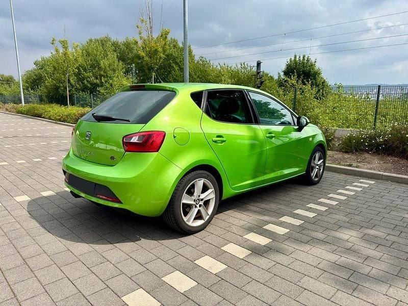 Grün Gebraucht 2015 Seat Ibiza FR Limousine | 7.800 € (Etwas zu teuer) - Bild 1/4