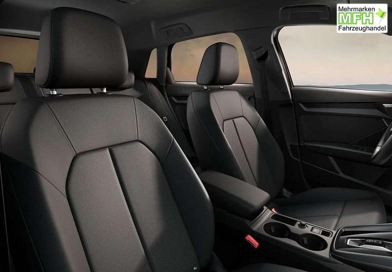 Neu Audi A3 S-Line 204 PS (150 kW) 2025 Mythosschwarz metallic Limousine