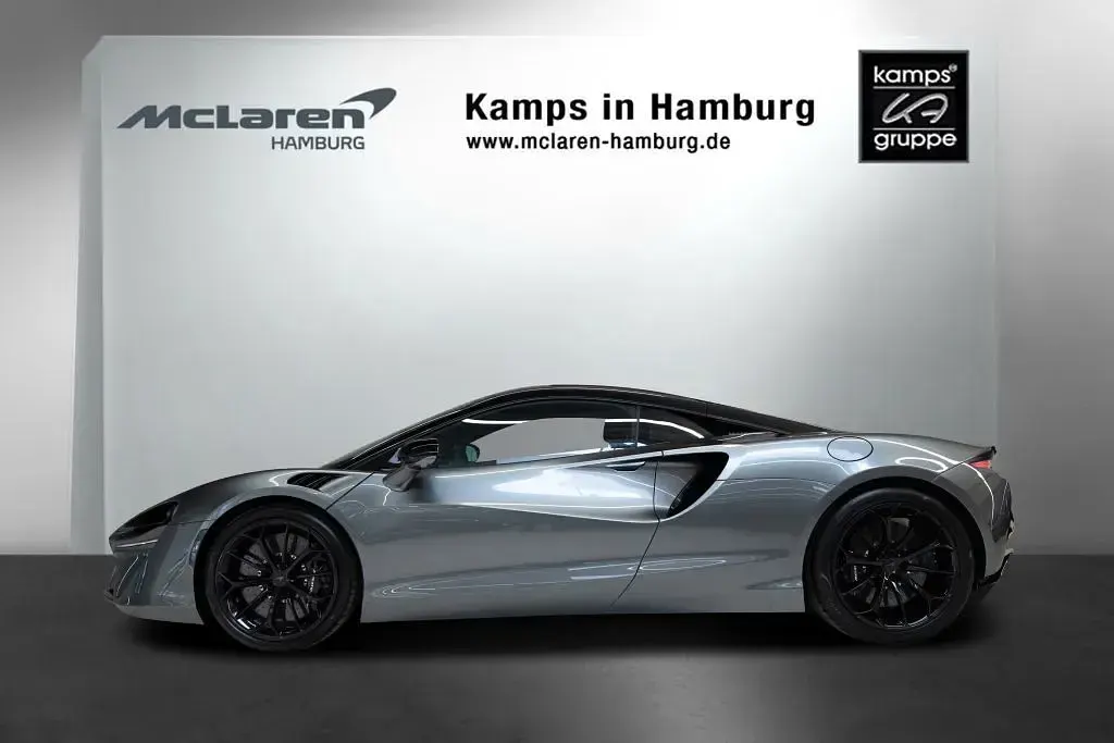 Neu McLaren Artura 700 PS (514 kW) 2026 Anthracite Coupé