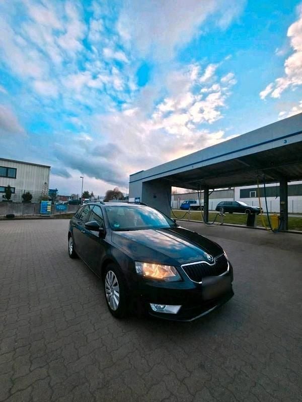Gebraucht Skoda Octavia 2014 Schwarz Kleinwagen