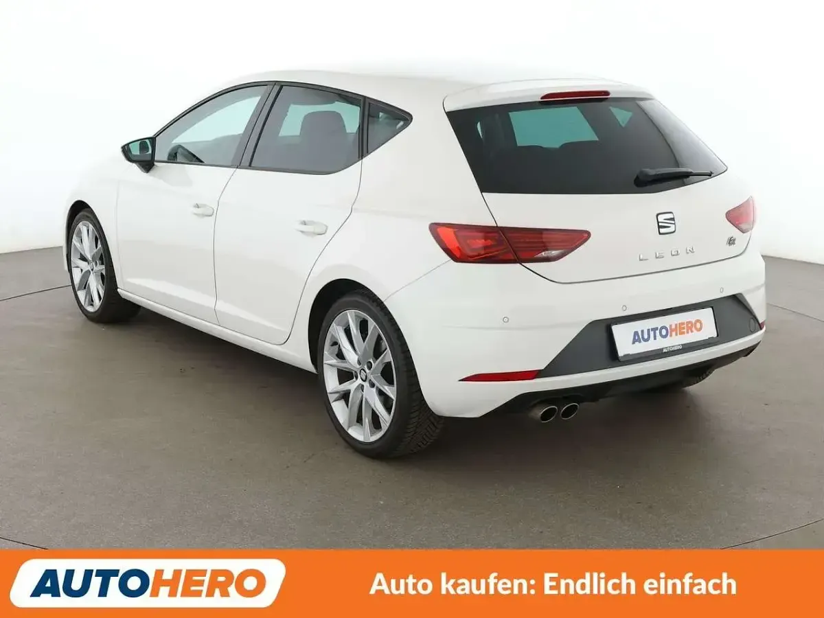 Gebraucht Seat Leon FR 150 PS (110 kW) 2019 White candy Limousine