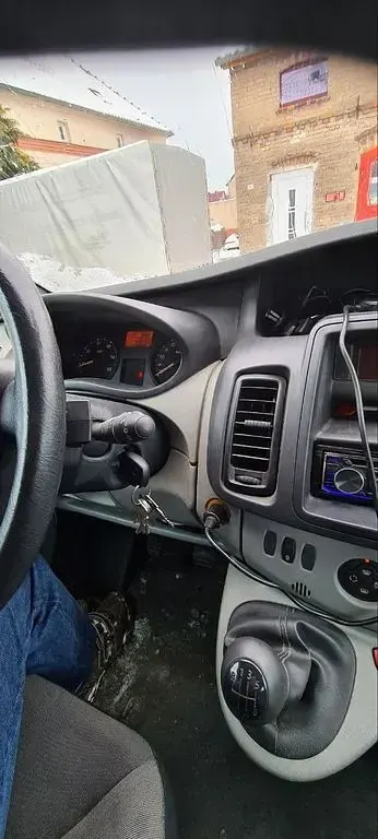 Second-hand Renault Trafic 150 CP (110 kW) 2011 Gri Monovolum