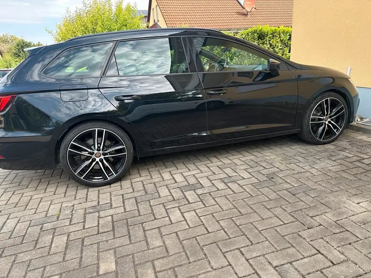 Gebraucht Seat Leon 4Drive 300 PS (220 kW) 2019 Schwarz Kombi
