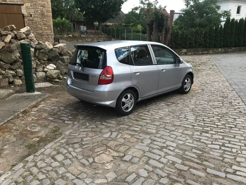 Gebraucht Honda Jazz 83 PS (61 kW) 2006 Silber Kleinwagen