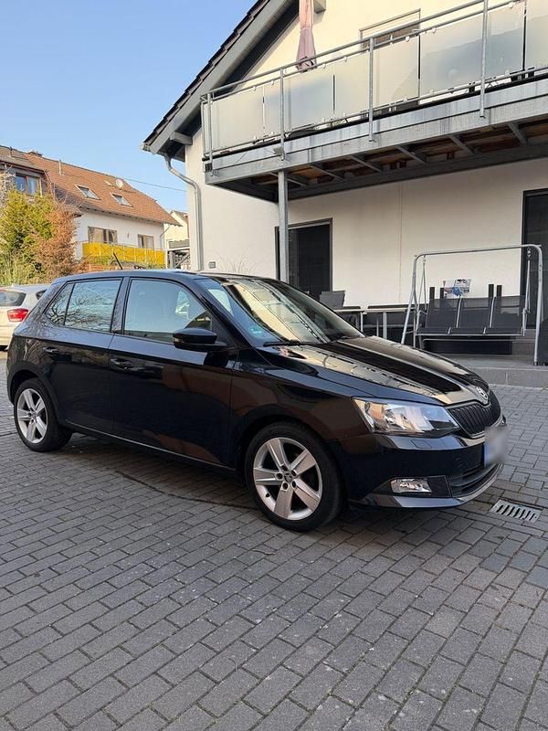 Gebraucht Skoda Fabia Active 90 PS (66 kW) 2016 Schwarz Kleinwagen