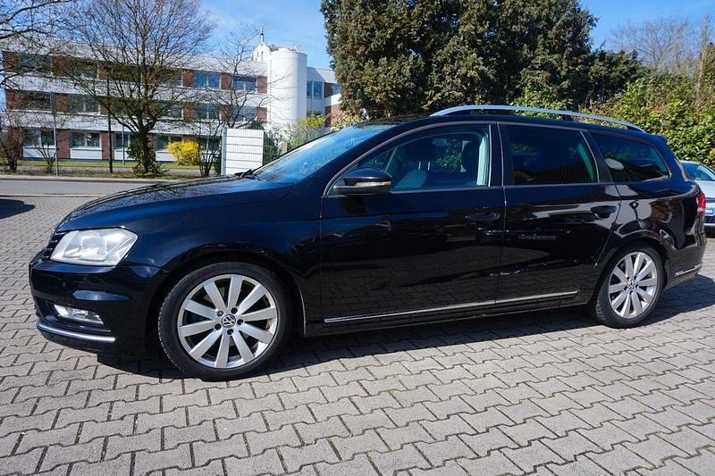Gebraucht VW Passat R-line BlueMotion 140 PS (102 kW) 2013 Schwarz Kombi