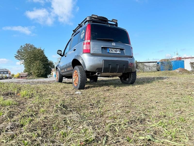 Gebraucht Fiat Panda 4x4 85 PS (62 kW) 2012 Grau Kleinwagen