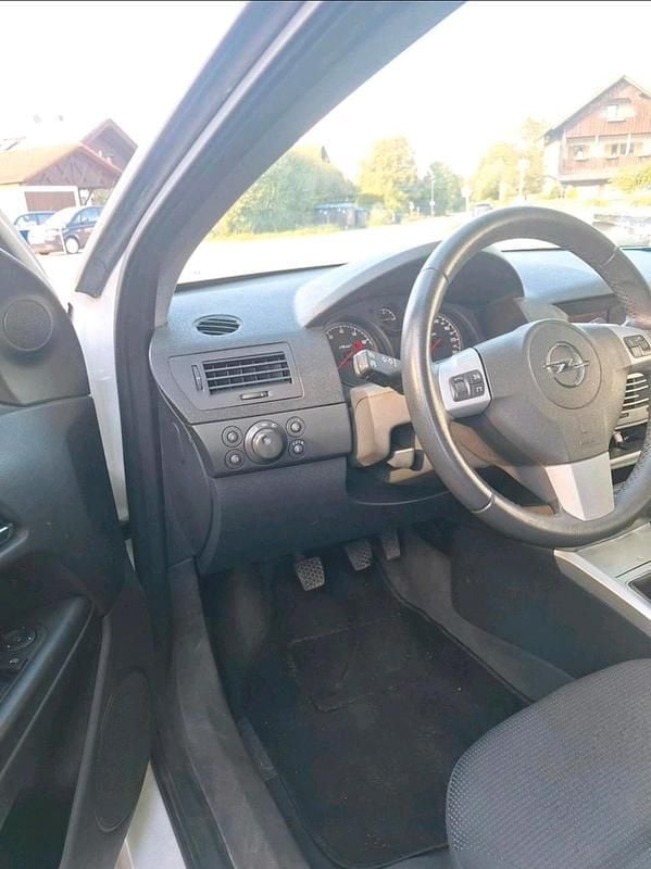 Gebraucht Opel Astra GTC Eco 116 PS (85 kW) 2009 Coupé