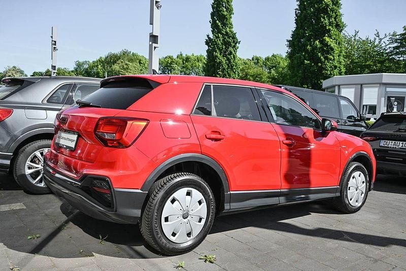 Gebraucht Audi Q2 S-Line 150 PS (110 kW) 2024 Progressivrot metallic SUV