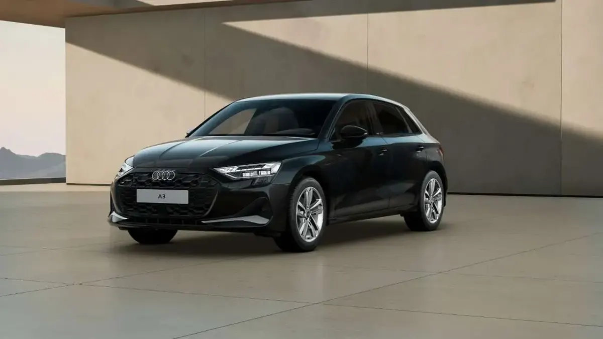 Second-hand Audi A3 Advanced 150 CP (110 kW) 2025 Negru Berlinǎ