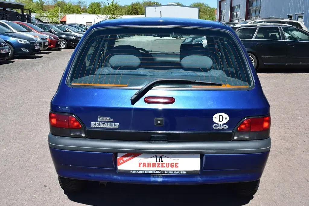 Gebraucht Renault Clio 54 PS (39 kW) 1997 Blau Kleinwagen