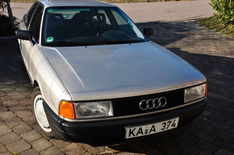 Silber Gebraucht 1988 Audi 80 Performance Limousine | 2.999 € - Bild 1/4
