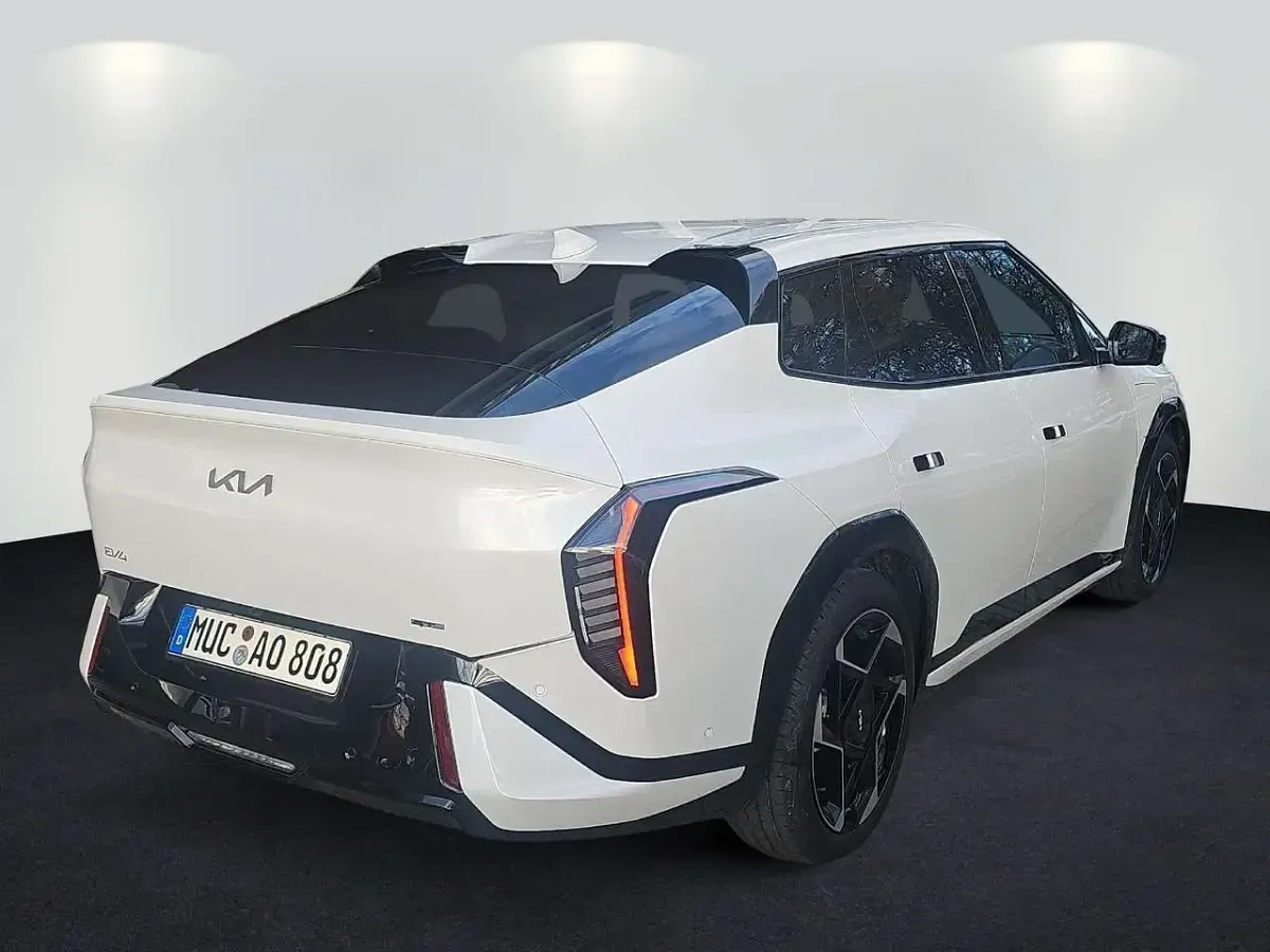 Gebraucht Kia EV4 GT-Line 150 kW (204 PS) 2025 Weiß Limousine