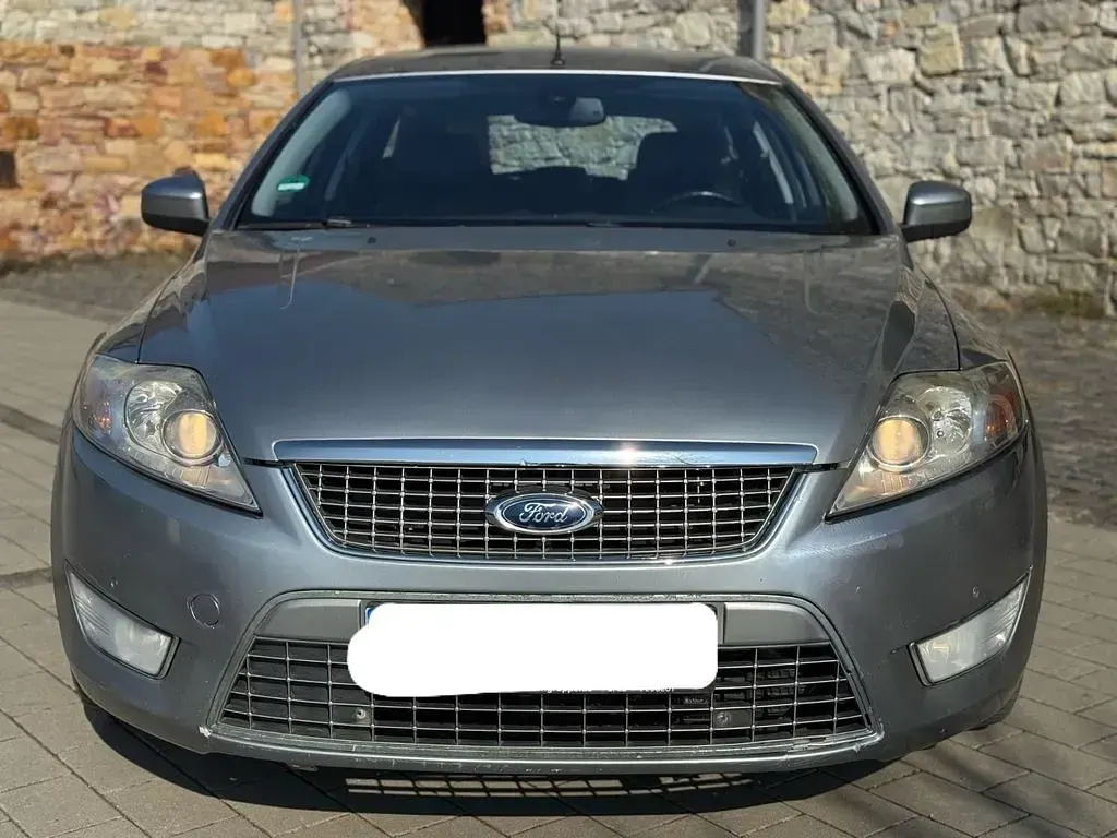 Gebraucht Ford Mondeo 140 PS (102 kW) 2008 Silber Limousine