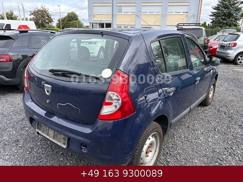 Gebraucht Dacia Sandero Lauréate 75 PS (55 kW) 2012 Blau Kleinwagen