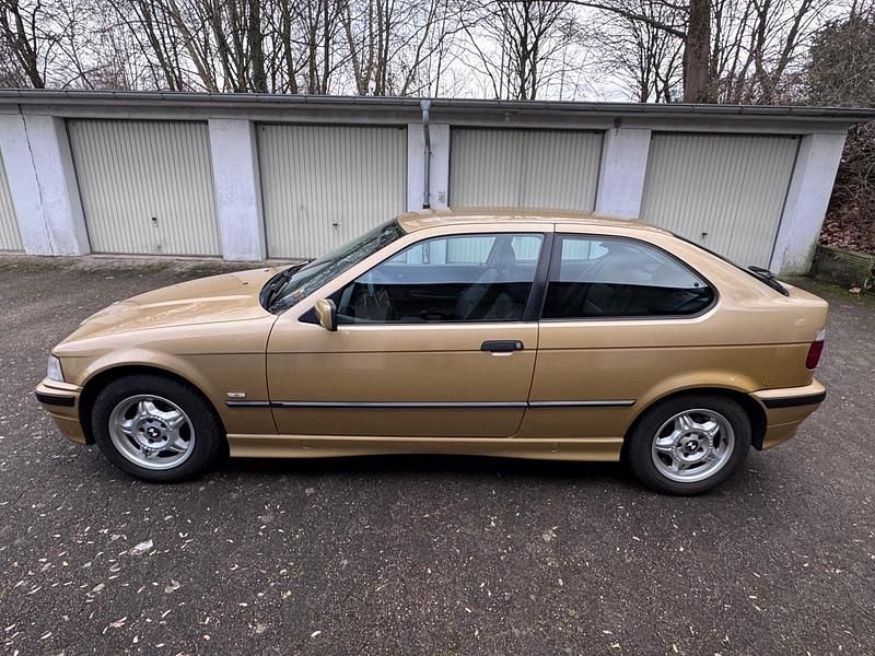 Gebraucht BMW 316 105 PS (77 kW) 2000 Gold Kleinwagen
