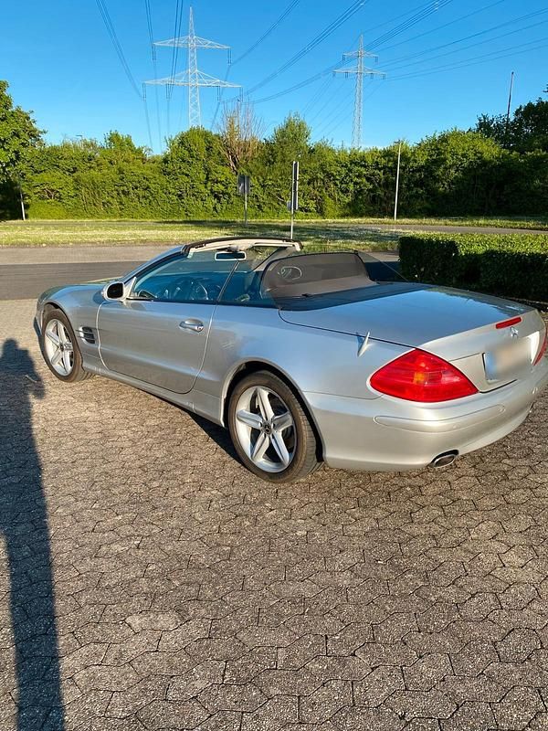 Gebraucht Mercedes SL350 244 PS (179 kW) 2003 Silber Cabrio