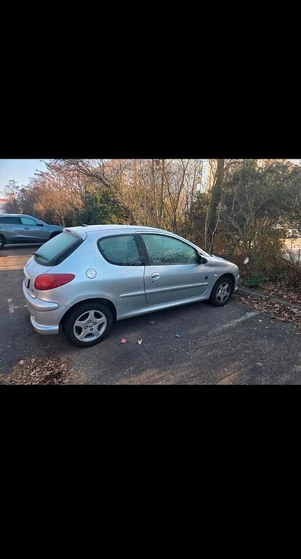 Gebraucht Peugeot 206 75 PS (55 kW) 2007 Kleinwagen