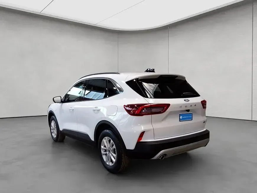Neu Ford Kuga Titanium 152 PS (111 kW) 2026 Weiß SUV