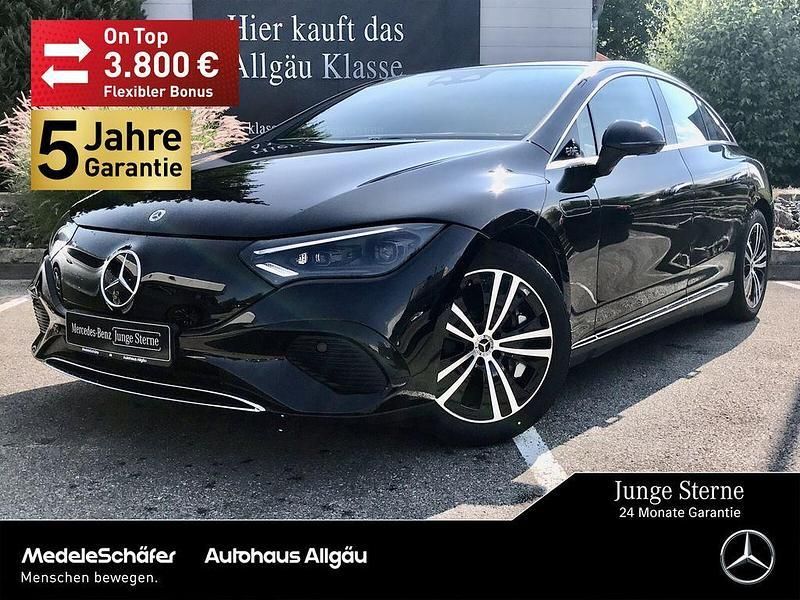 Lack obsidianschwarz Gebraucht 2022 Mercedes EQE500 Premium Limousine | 52.470 € - Bild 1/4
