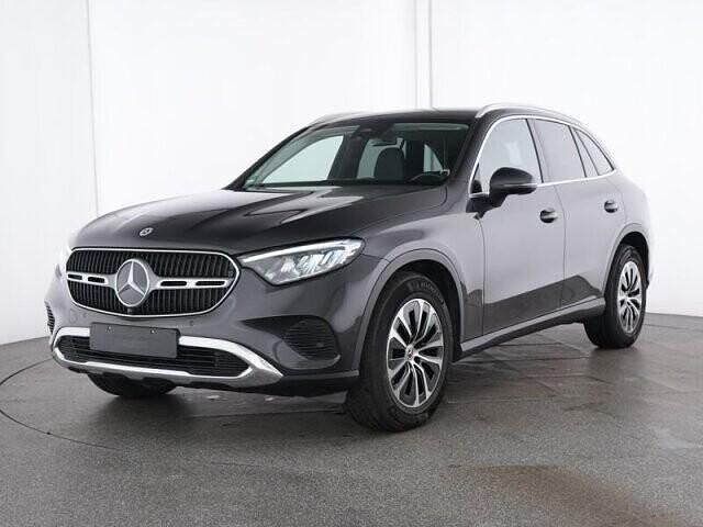Grau Gebraucht 2024 Mercedes GLC220 Advanced Plus SUV | 48.990 € (Guter Preis) - Bild 1/4