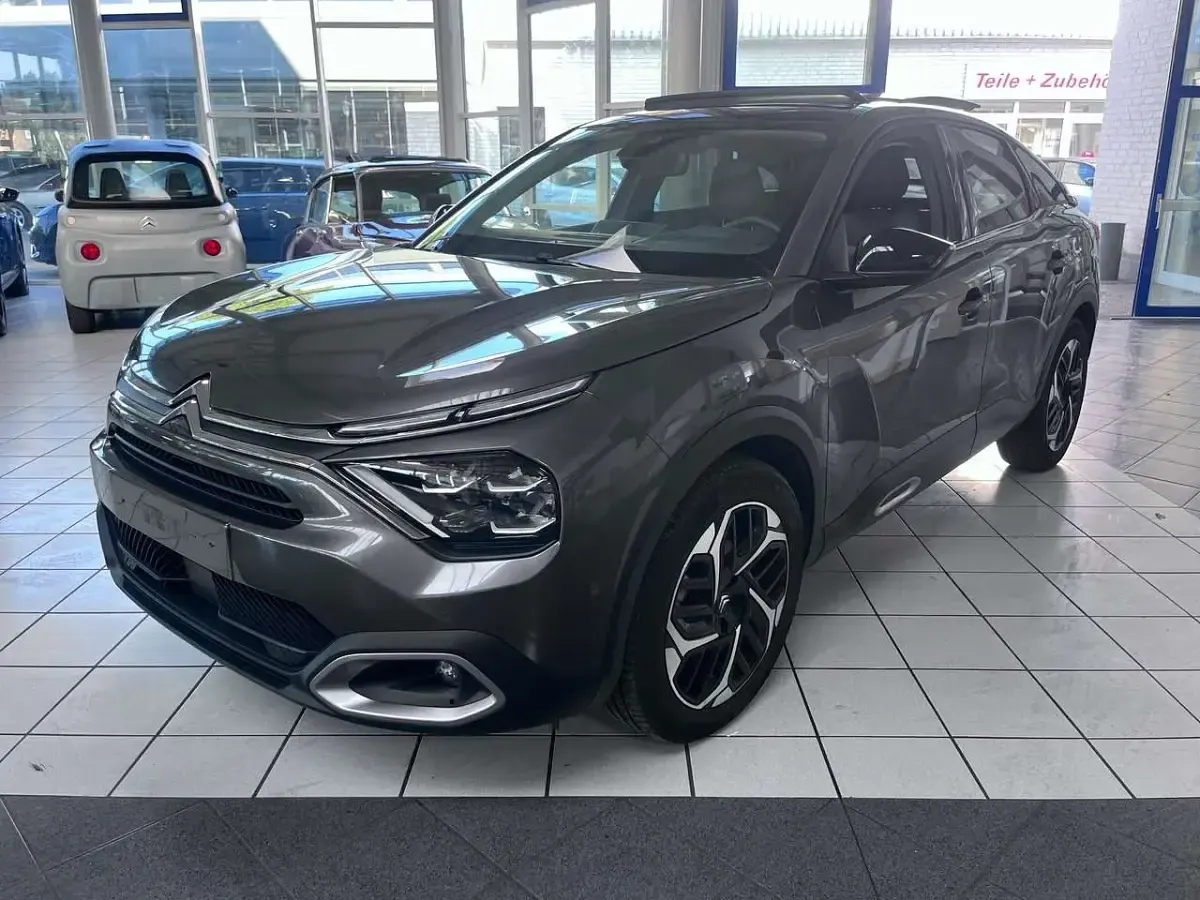 Gebraucht Citroën C4 131 PS (96 kW) 2024 Lackierung platinium SUV