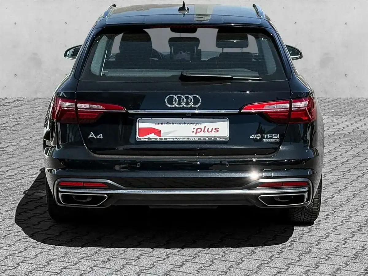 Używany Audi A4 Performance 204 KM (150 kW) 2023 Czarny Kombi