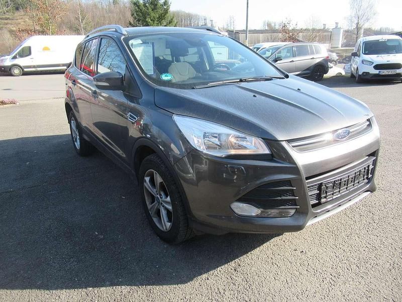Gebraucht Ford Kuga SYNC Edition 150 PS (110 kW) 2016 Magneticgrau (metallic) SUV
