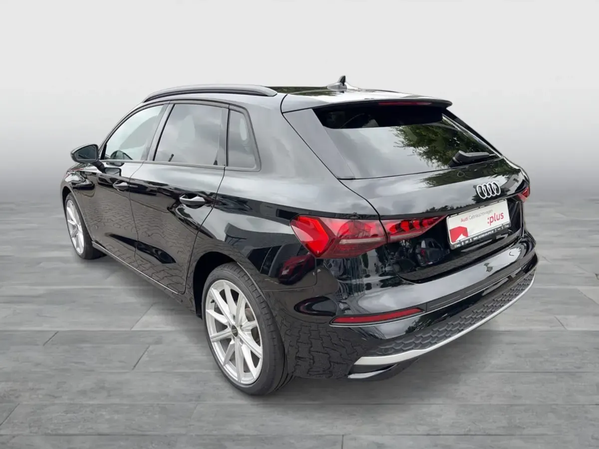 Gebraucht Audi A3 Sportback e-tron Ambiente 204 PS (150 kW) 2026 Mythosschwarz metallic Kleinwagen