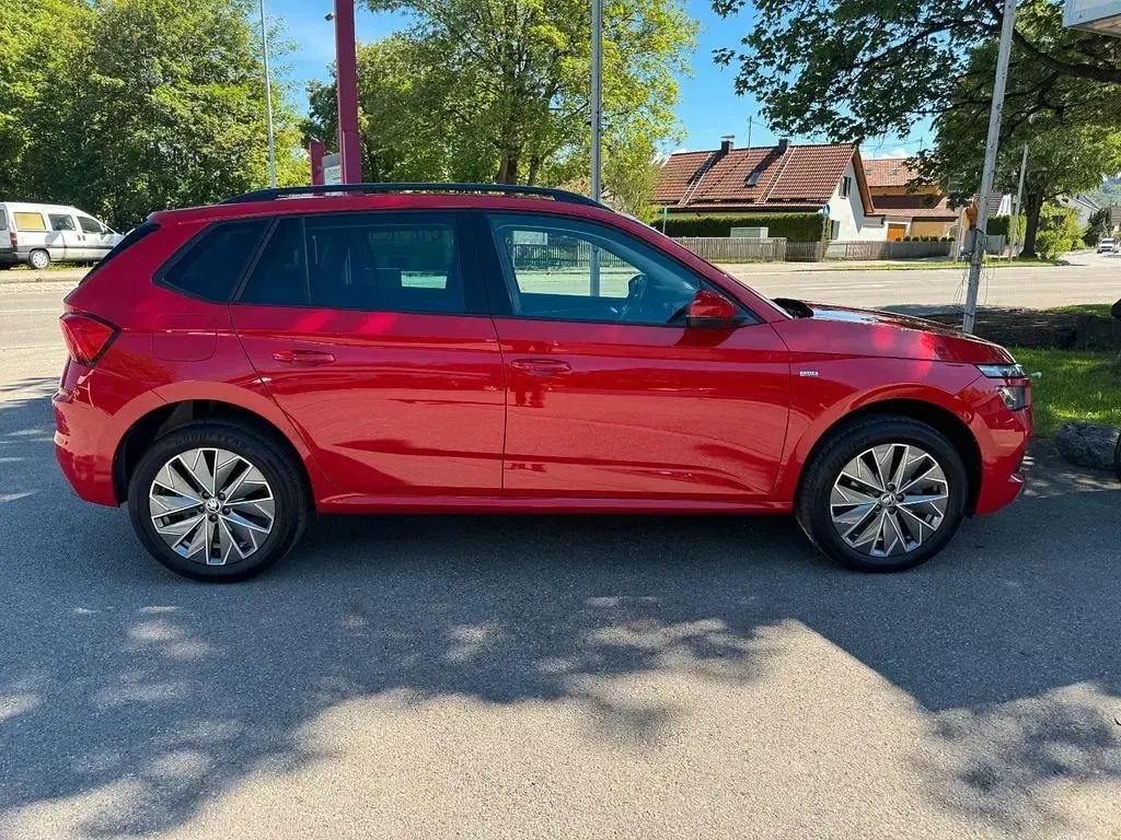 Gebraucht Skoda Kamiq Tour 150 PS (110 kW) 2022 Rot SUV