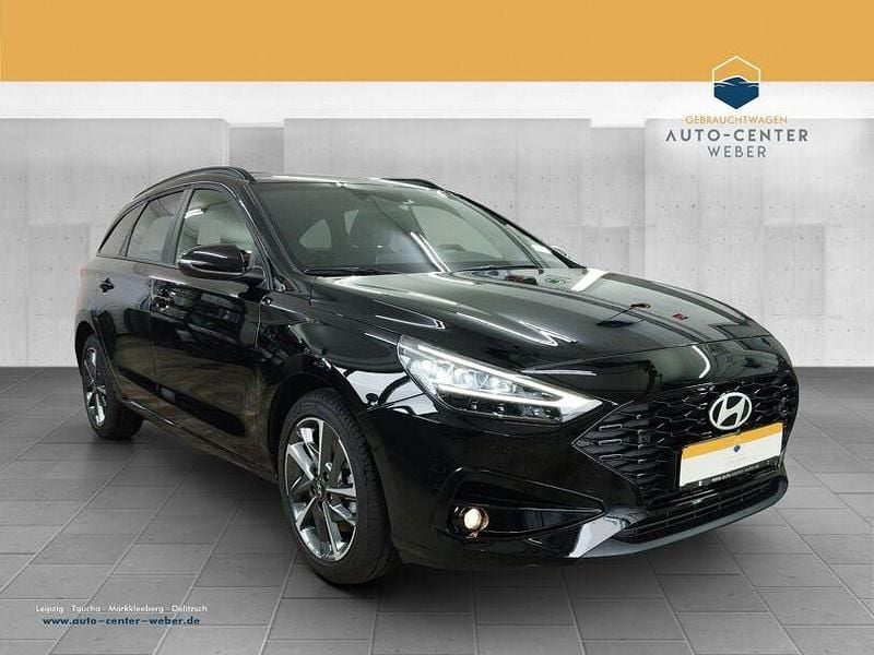 Schwarz Gebraucht 2024 Hyundai i30 Advantage Kombi | 19.790 € (Guter Preis) - Bild 1/4