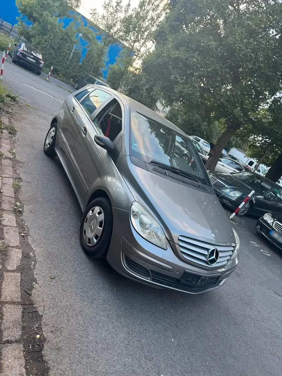 Gebraucht Mercedes B170 116 PS (85 kW) 2006 Grau Van / Kleinbus