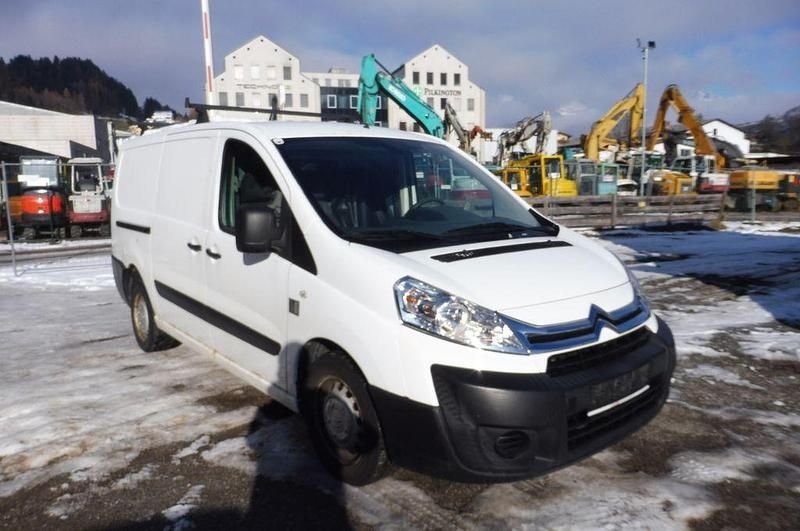 Weiß Gebraucht 2016 Citroën Jumpy Van / Kleinbus | 4.399 € (Superpreis) - Bild 1/4