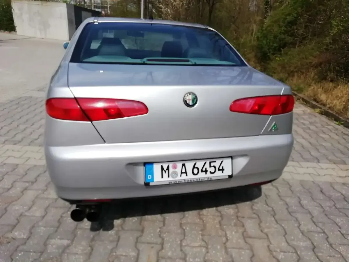 Gebraucht Alfa Romeo 166 Distinctive 226 PS (166 kW) 1999 Silber Limousine