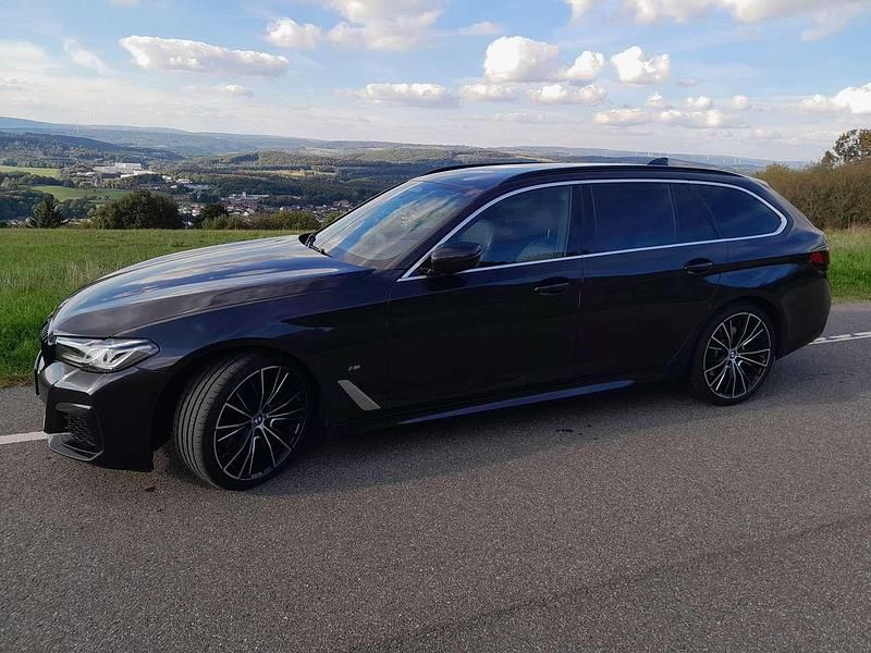 Gebraucht BMW 540 M Performance 340 PS (250 kW) 2023 Grau Kombi