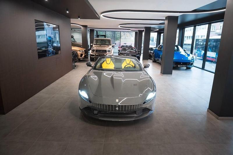 Neu Ferrari Roma 620 PS (456 kW) 2026 Grau Cabrio