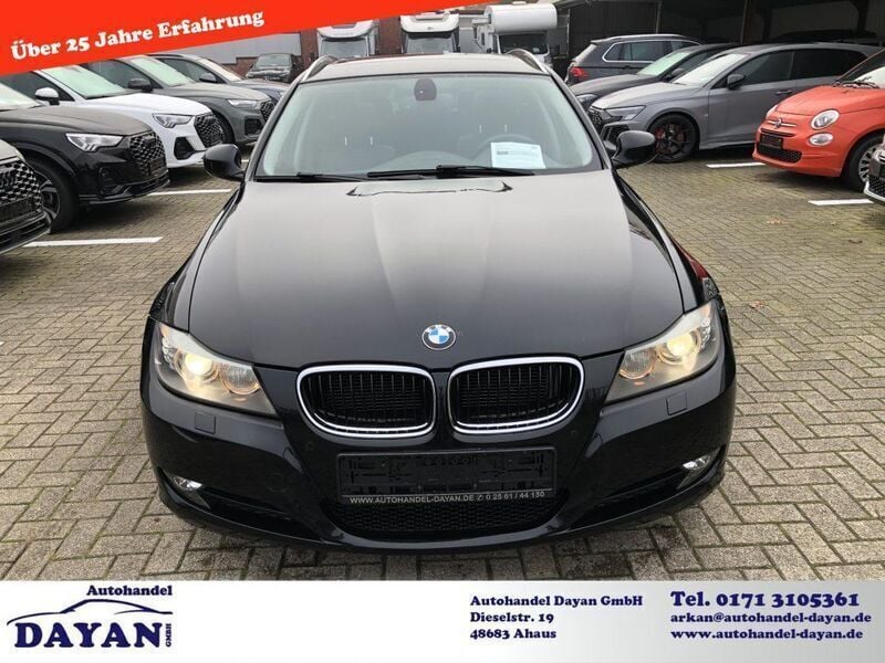 Schwarz Gebraucht 2012 BMW 320 Comfort Edition Kombi | 7.000 € (Superpreis) - Bild 1/4