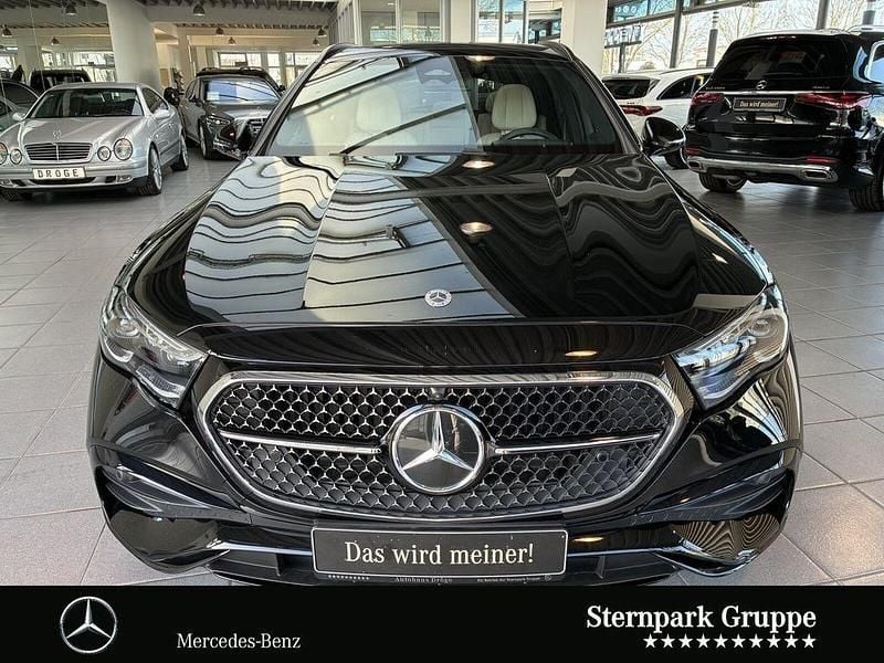 Gebraucht Mercedes E300 AMG 313 PS (230 kW) 2025 Lack obsidianschwarz Kombi